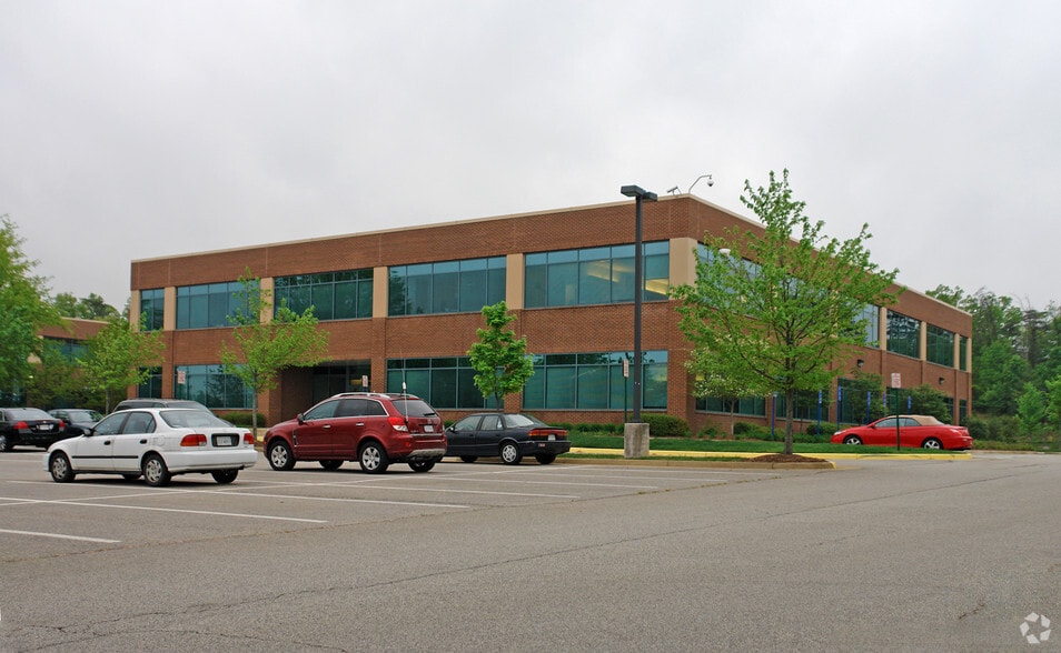 7374 Boston Blvd, Springfield, VA à louer - Photo du bâtiment - Image 1 de 2