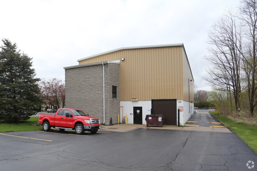 900 W Linden Ave, Rochester, NY à louer - Photo du bâtiment - Image 1 de 1