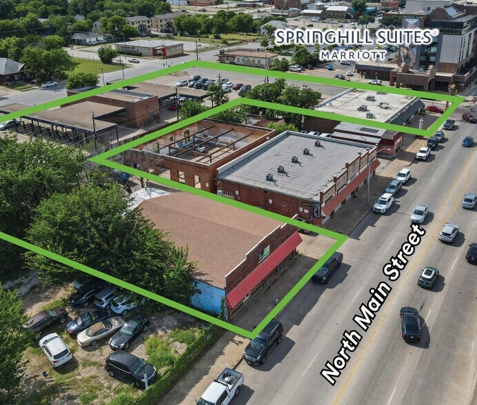 2225-2245 N Main St, Fort Worth, TX à louer - Aérien - Image 3 de 5
