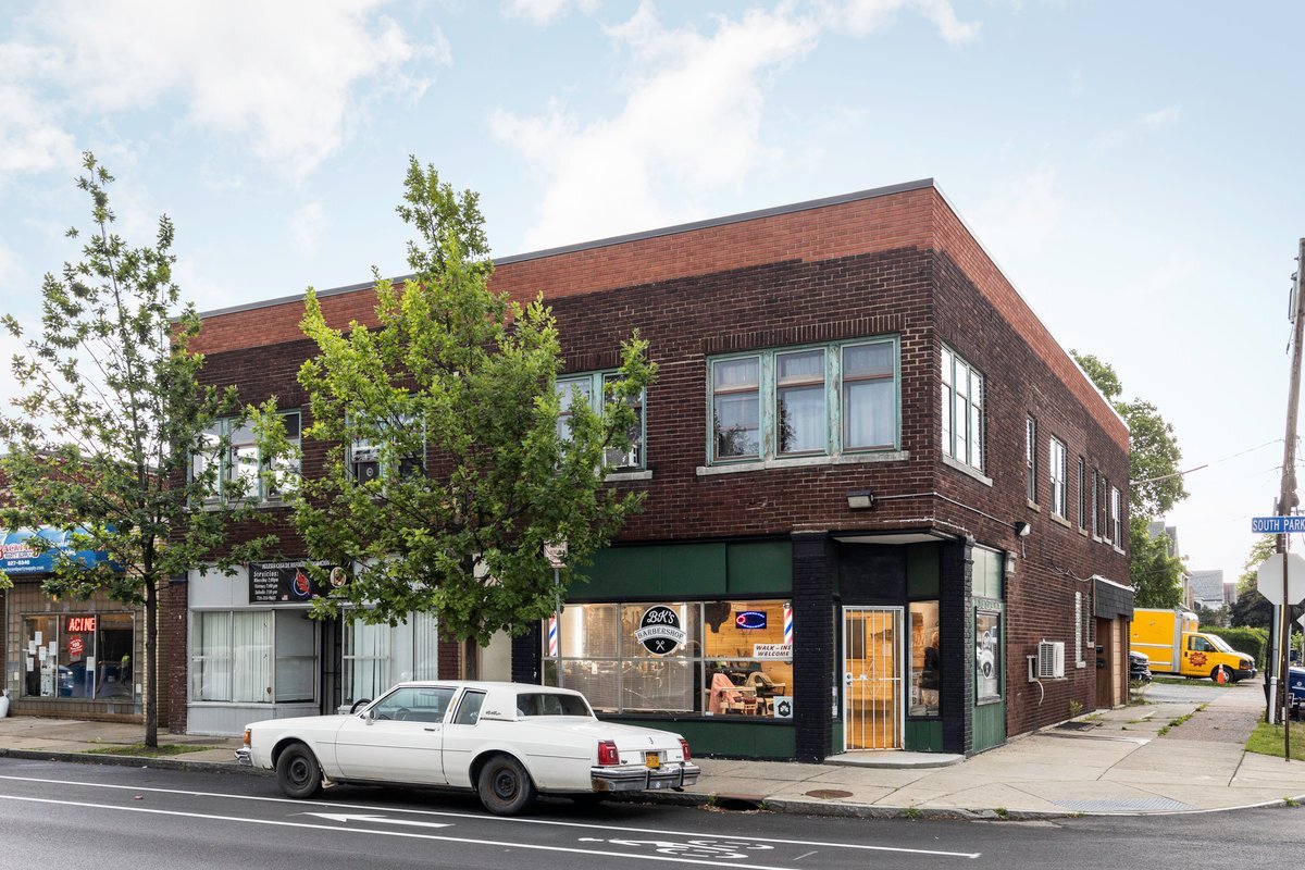 1928 S Park Ave, Buffalo, NY for lease Primary Photo- Image 1 of 27