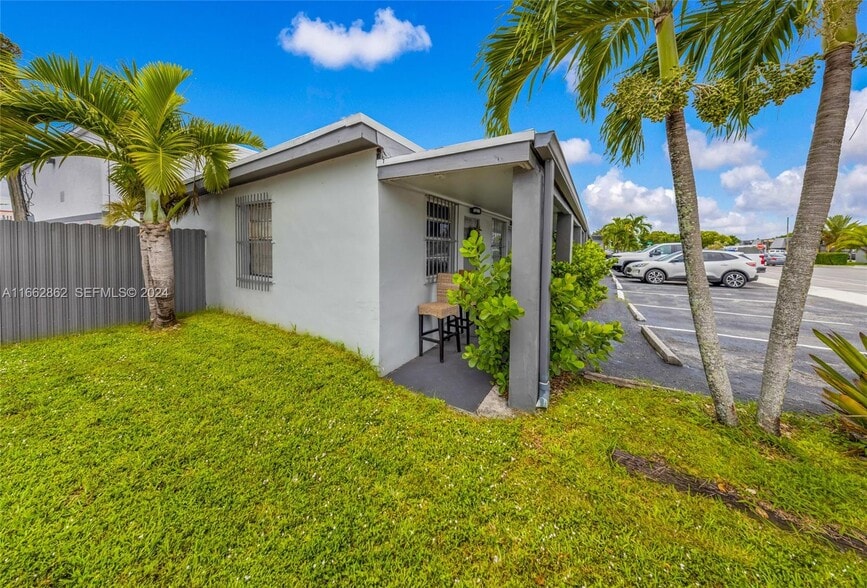 5807 SW 25th St, West Park, FL for sale - Building Photo - Image 2 of 27