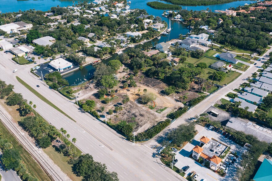 401 N Alternate A1A, Jupiter, FL à vendre - Photo du bâtiment - Image 3 de 7