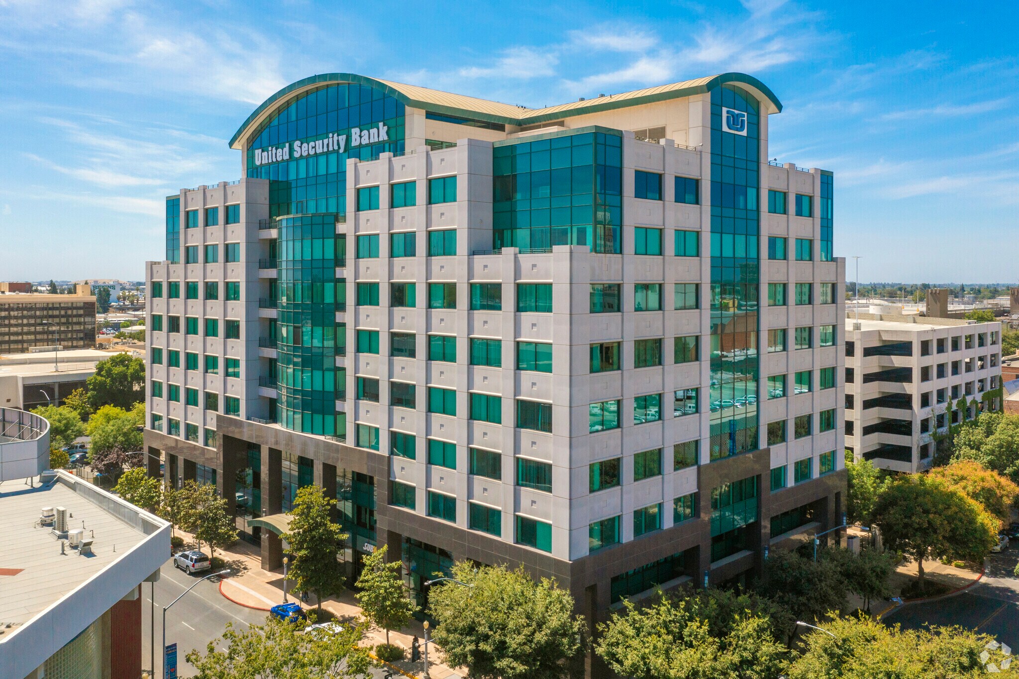 855 M St, Fresno, CA à louer Photo du bâtiment- Image 1 de 6