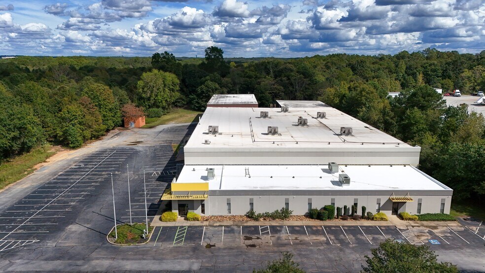 416 A M Ellison Rd, Anderson, SC à louer - Photo du bâtiment - Image 2 de 5