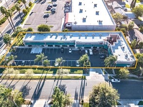 10759 Magnolia Ave, Riverside, CA à louer Photo intérieure- Image 1 de 3