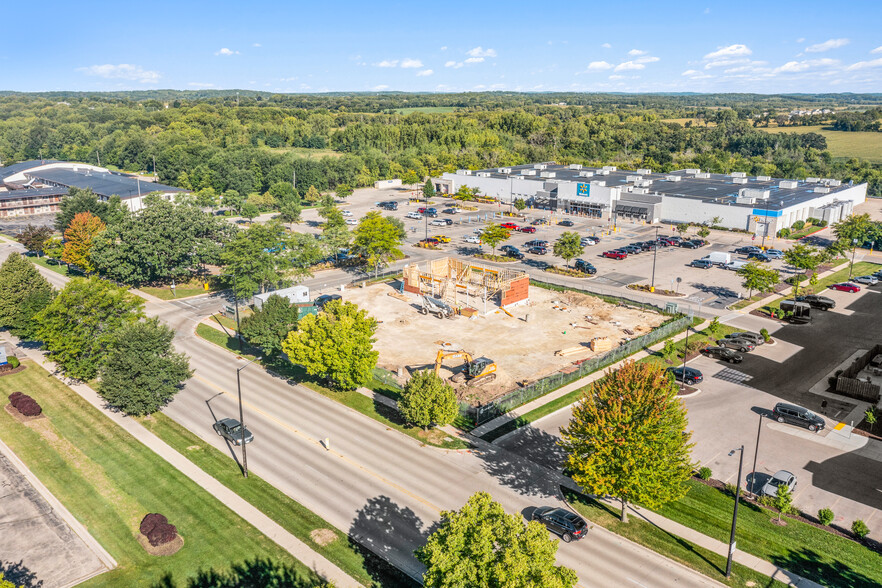 1280 W Main St, Whitewater, WI à vendre - Photo de construction - Image 1 de 1