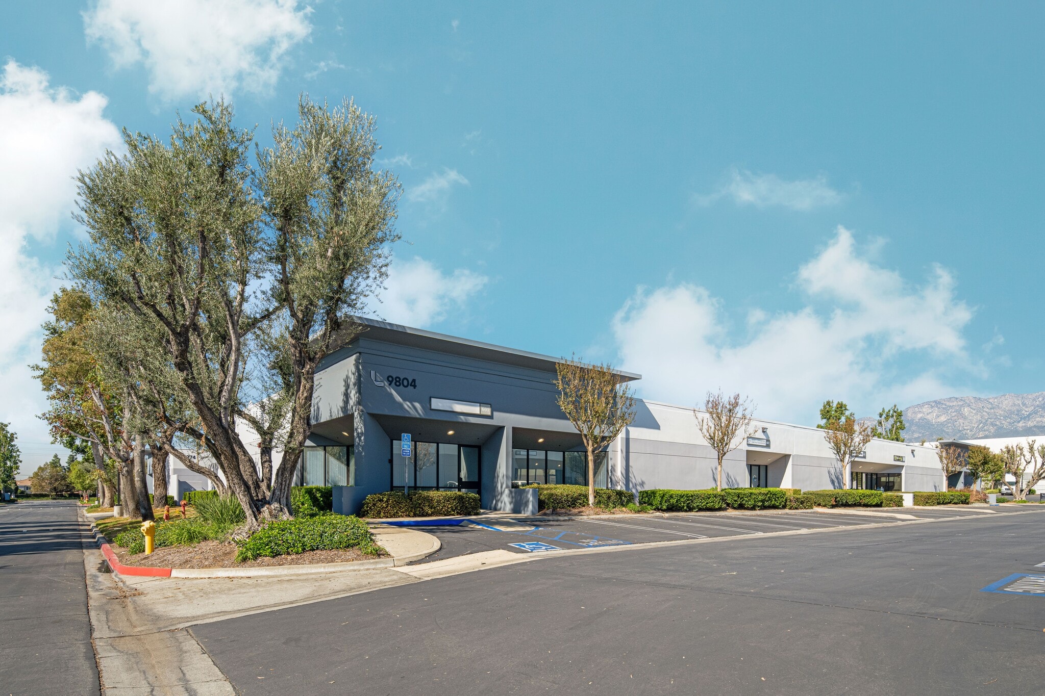 9439 Archibald Ave, Rancho Cucamonga, CA for lease Building Photo- Image 1 of 5