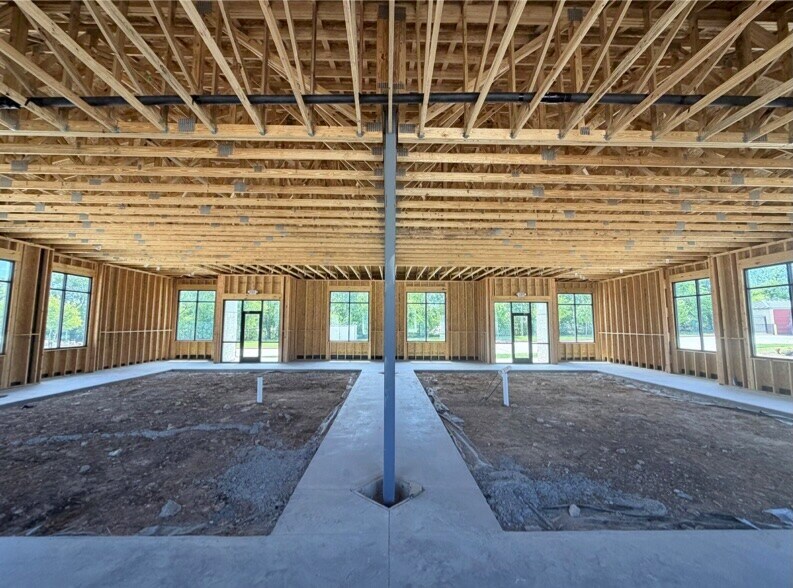 10120 Summer Creek Dr, Fort Worth, TX à vendre - Photo du bâtiment - Image 3 de 4
