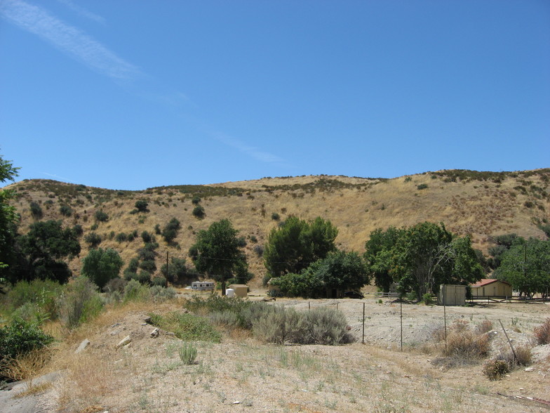 Sierra Hwy, Agua Dulce, CA à vendre - Photo principale - Image 1 de 1