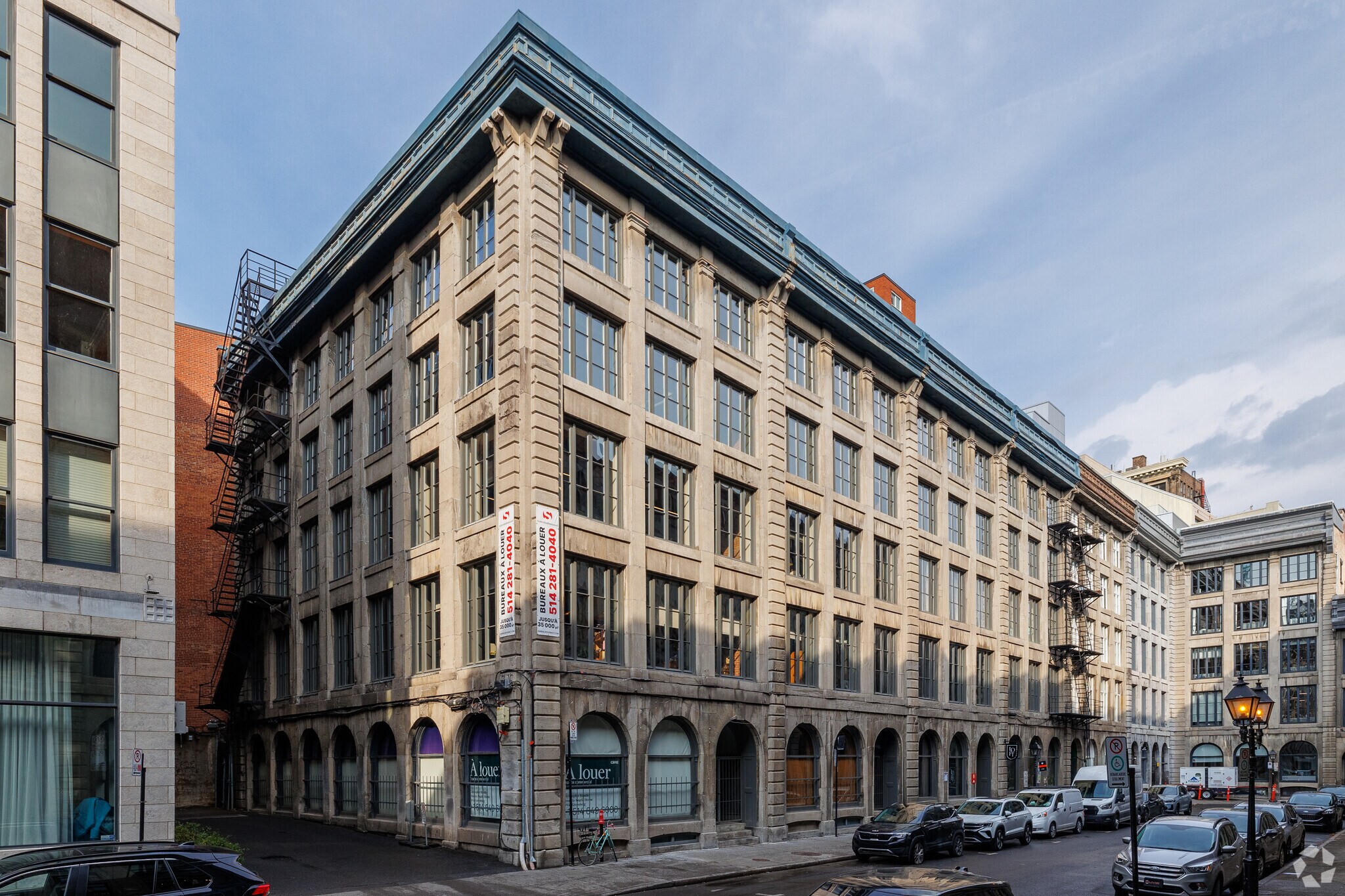 59-71 Rue De Brésoles, Montréal, QC for lease Primary Photo- Image 1 of 10
