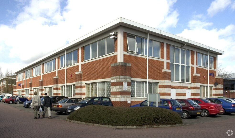 Lancaster Rd, High Wycombe à louer - Photo du bâtiment - Image 2 de 3