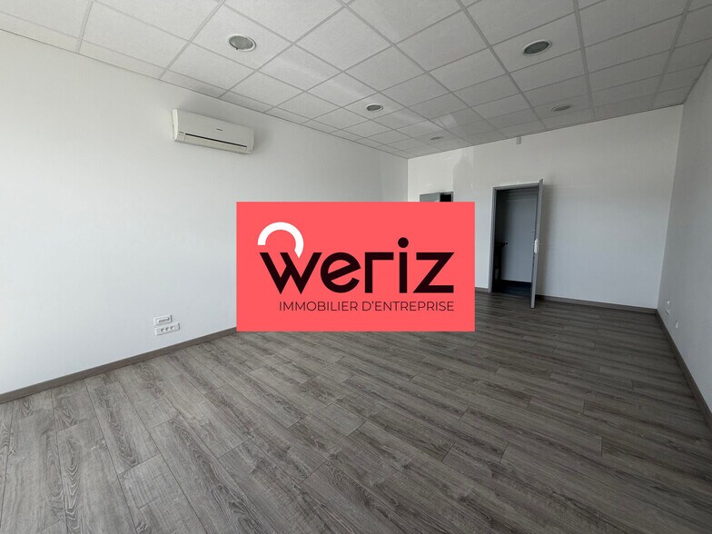 7 Route De La Côte D'azur, Meyreuil for lease - Interior Photo - Image 2 of 8