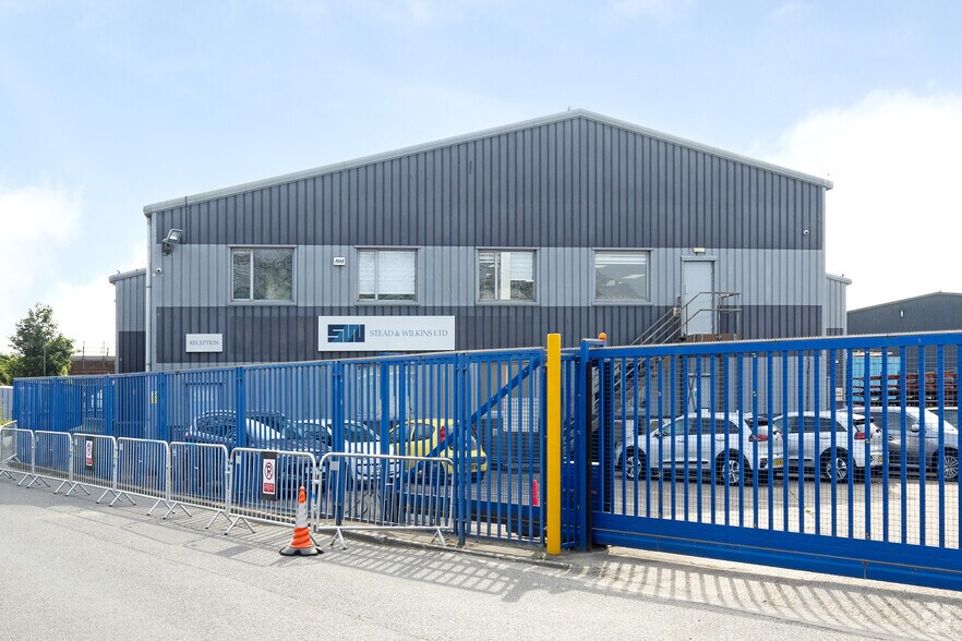 Thames Rd, Dartford for sale - Building Photo - Image 2 of 3