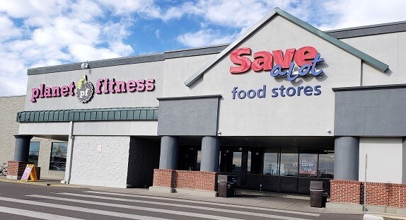 4840-4896 Chambers Rd, Denver, CO à louer - Photo du bâtiment - Image 3 de 3