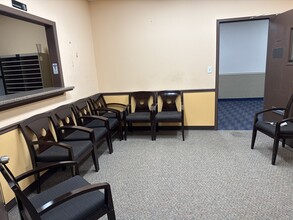 321-395 E Dundee Rd, Wheeling, IL for lease Building Photo- Image 1 of 7