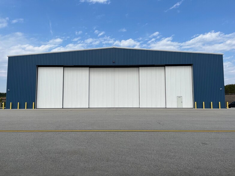 440 Airport Rd, Louisburg, NC for lease - Building Photo - Image 1 of 5