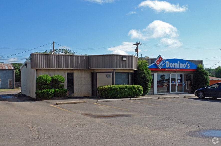 2110 W 5th St, Plainview, TX for sale - Building Photo - Image 2 of 2