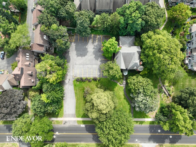 1545 East Ave, Rochester, NY à louer - Photo du bâtiment - Image 2 de 2