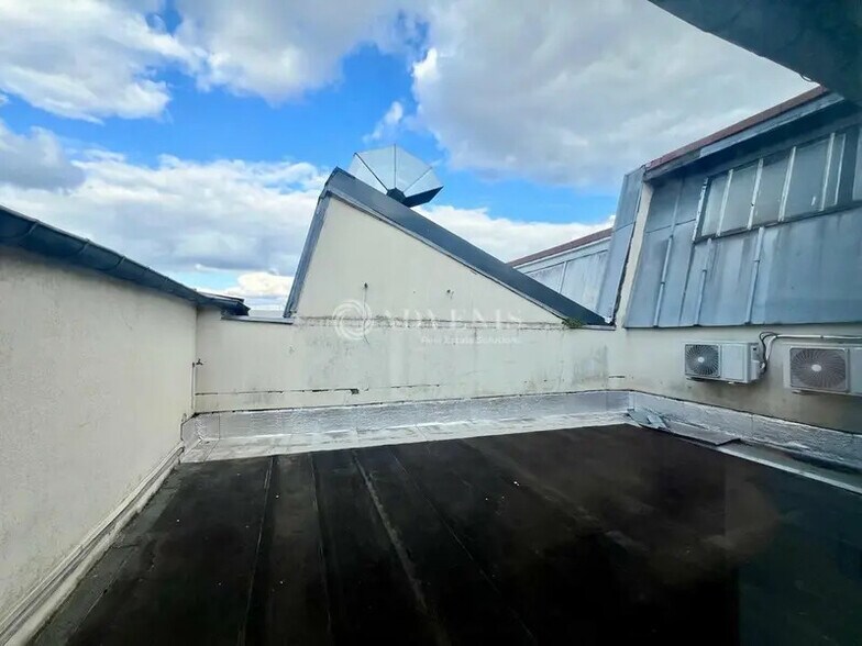 Office in Argenteuil for lease - Building Photo - Image 3 of 11