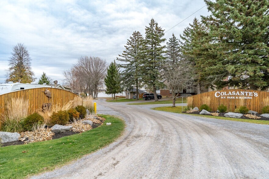 81-97 Carter Rd, Quinte West, ON à vendre - Photo principale - Image 1 de 7