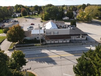 Plus de détails pour 120 S Wisconsin Dr, Howards Grove, WI - Commerce de détail à vendre