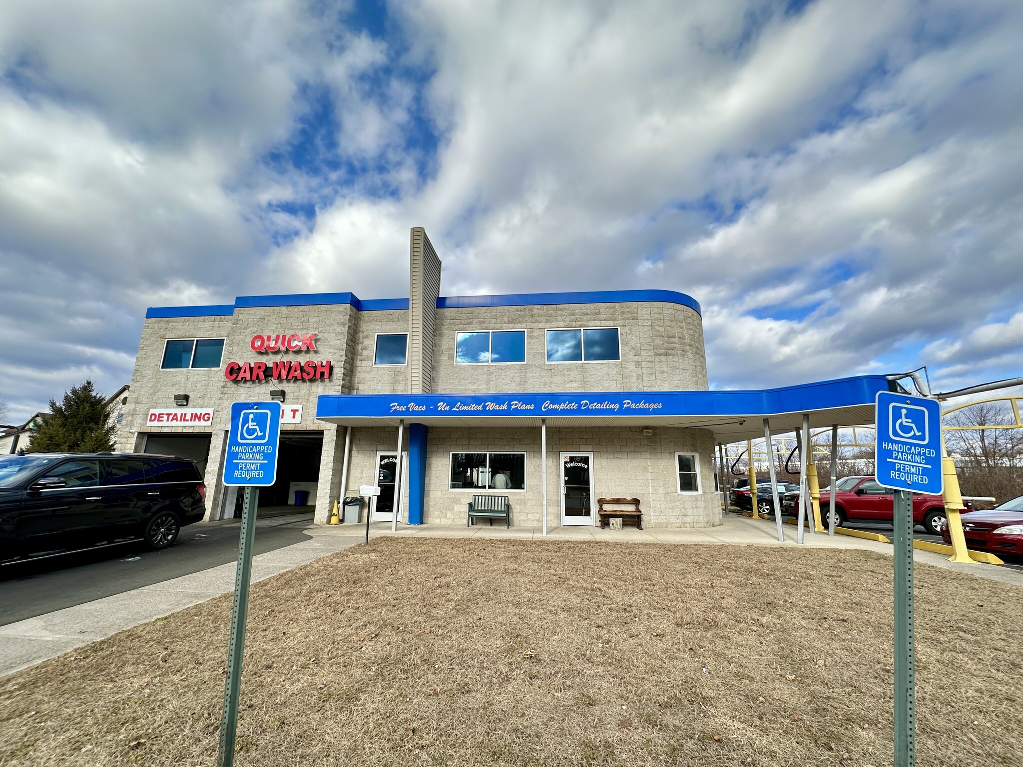 590 Spring St, Windsor Locks, CT for sale Building Photo- Image 1 of 1