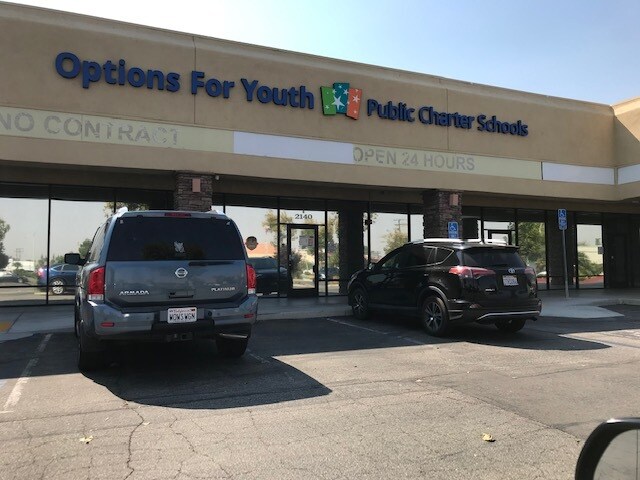 2140 E Palmdale Blvd, Palmdale, CA for lease Primary Photo- Image 1 of 13