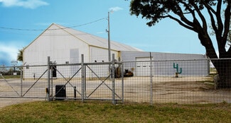 More details for 3000 W Us-90 Hwy, Seguin, TX - Industrial for Lease
