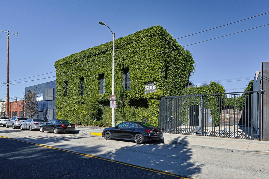 5009 Exposition Blvd, Los Angeles, CA for sale - Primary Photo - Image 1 of 8