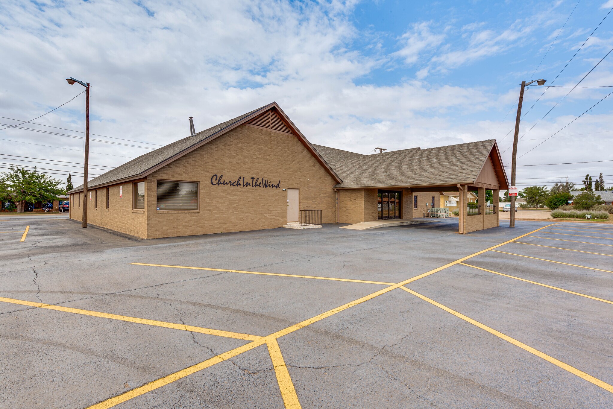 1001 Austin St, Midland, TX à vendre Photo du bâtiment- Image 1 de 32