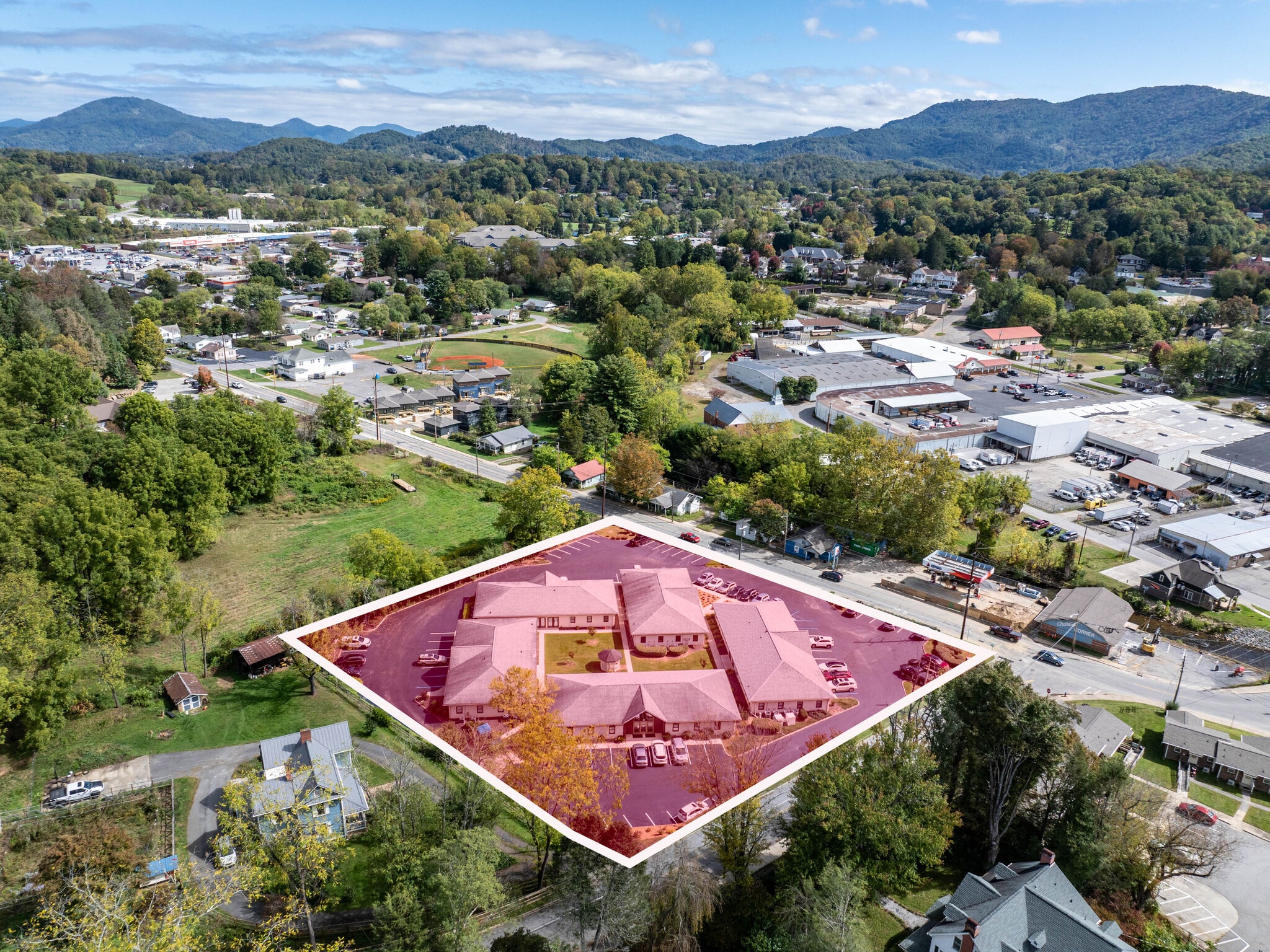 367-400 Dellwood Rd, Waynesville, NC for sale Building Photo- Image 1 of 21