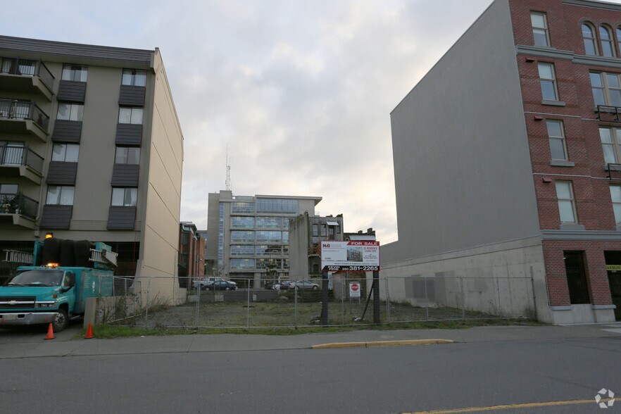 613 Herald St, Victoria, BC for sale - Primary Photo - Image 1 of 1