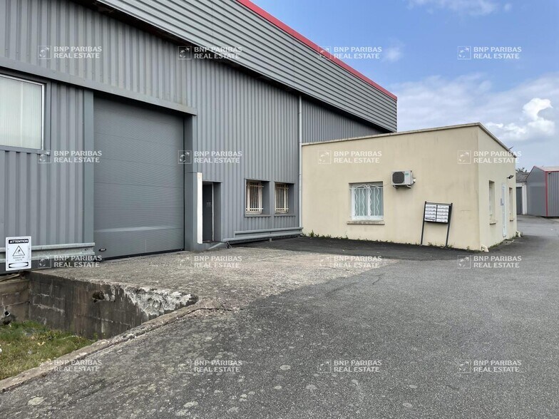Office in Carquefou for lease - Building Photo - Image 3 of 15