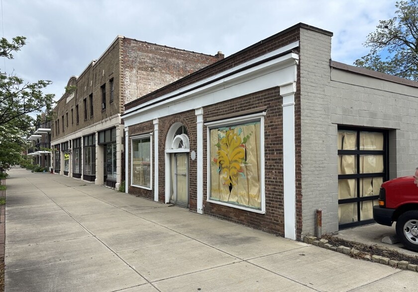 12621-12631 Larchmere Blvd, Cleveland, OH for lease - Building Photo - Image 2 of 31