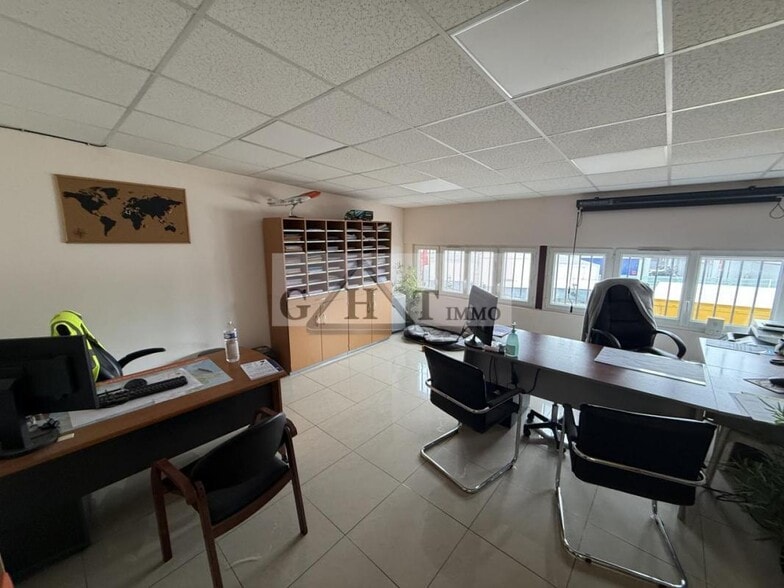 Industrial in Goussainville for sale - Interior Photo - Image 3 of 3