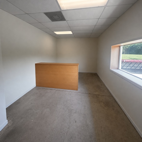 8241 Swift Rd, Oakboro, NC for sale - Building Photo - Image 2 of 19