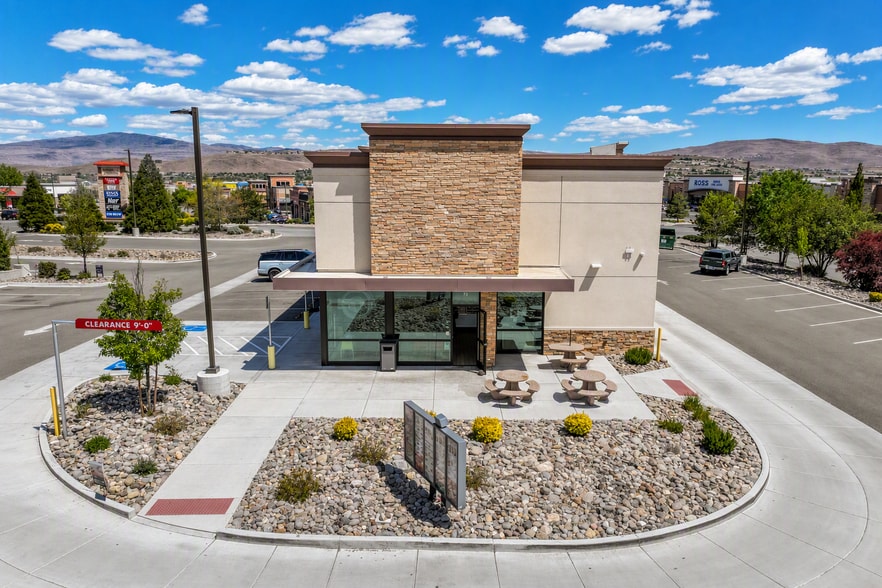 75 Los Altos Parkway, Sparks, NV for lease - Building Photo - Image 2 of 5