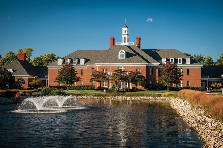 1650 W Oak St, Zionsville, IN à louer - Photo du bâtiment - Image 1 de 2
