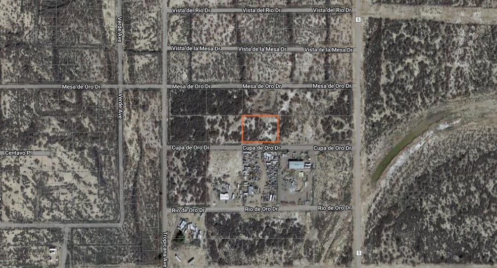 2937 E CUPA DE ORO DR 8, Mohave Valley, AZ for sale - Primary Photo - Image 1 of 2