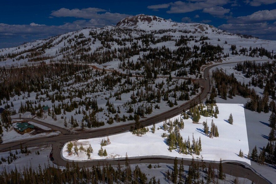 164-198 Zion View Drive, Brian Head, UT à vendre - Photo du bâtiment - Image 2 de 6