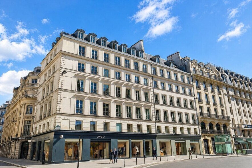 24-26 Place De La Madeleine, Paris for lease - Building Photo - Image 1 of 9