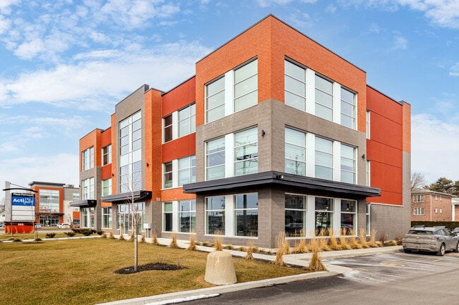 Plus de détails pour 285 Boul Saint-Luc, St-Jean-sur-Richelieu, QC - Bureau à louer