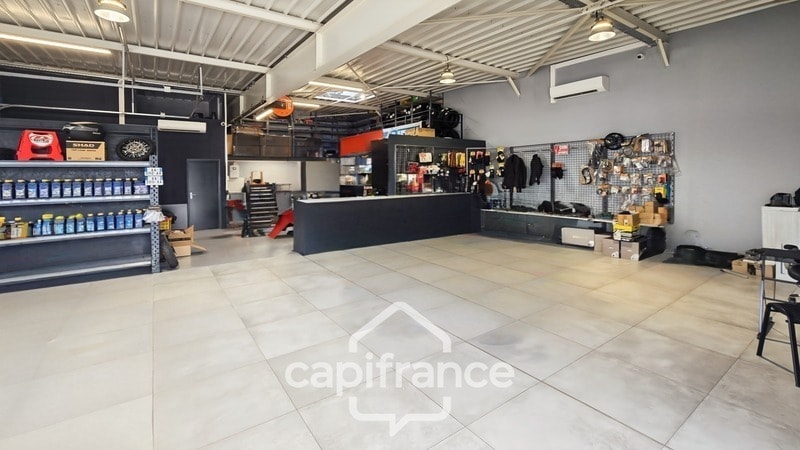 Retail in Chalon-sur-Saône for lease - Interior Photo - Image 3 of 7