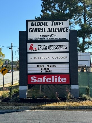 More details for 621 Indian Trail Rd NW, Lilburn, GA - Retail for Lease