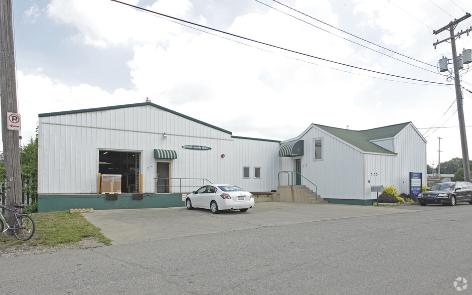 625 Chestnut St SW, Grand Rapids, MI for lease - Primary Photo - Image 1 of 8