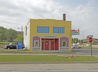 More details for 72 Auburn Ave, Pontiac, MI - Retail for Lease
