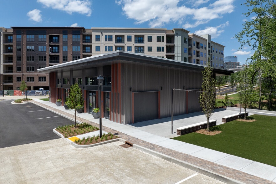 1400 Lake Hearn Dr, Brookhaven, GA for lease - Building Photo - Image 3 of 7