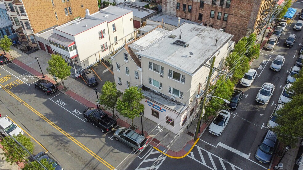 4208 New York Ave, Union City, NJ for sale - Building Photo - Image 2 of 24
