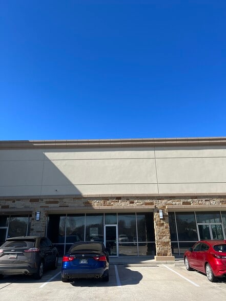 10304-10322 Blackhawk Blvd, Houston, TX for lease - Building Photo - Image 3 of 9