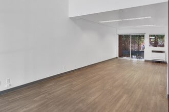 303 Potrero St, Santa Cruz, CA à louer Photo intérieure- Image 1 de 19